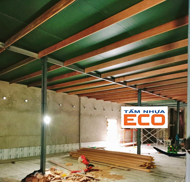 Thi công nhà yến bằng vật liệu tấm nhựa Eco.